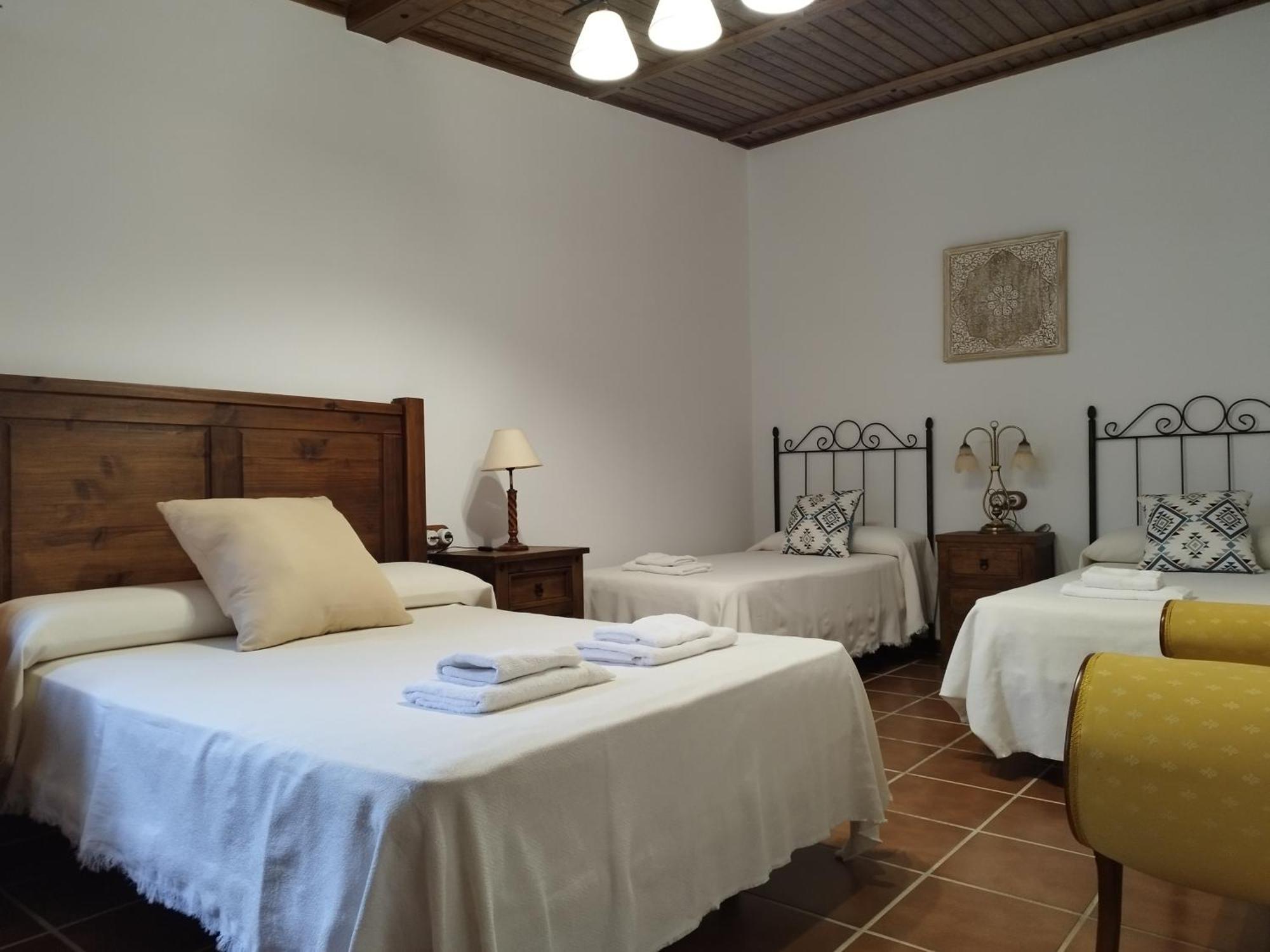 Vivienda Rural Los Madronos Malcocinado  Εξωτερικό φωτογραφία